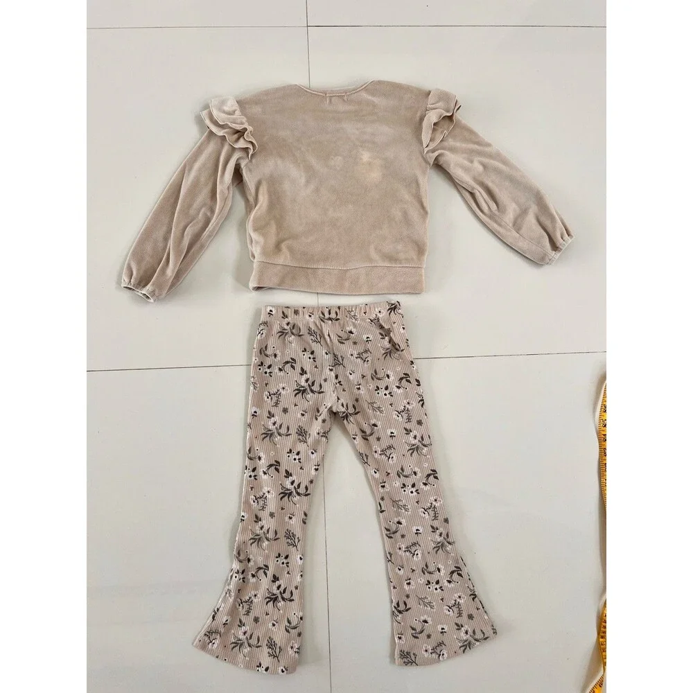 bTween Girls 2-Piece Outfit Set Velour Top & Flare Pants Size 5  • Brand: bTween - Picture 12 of 13